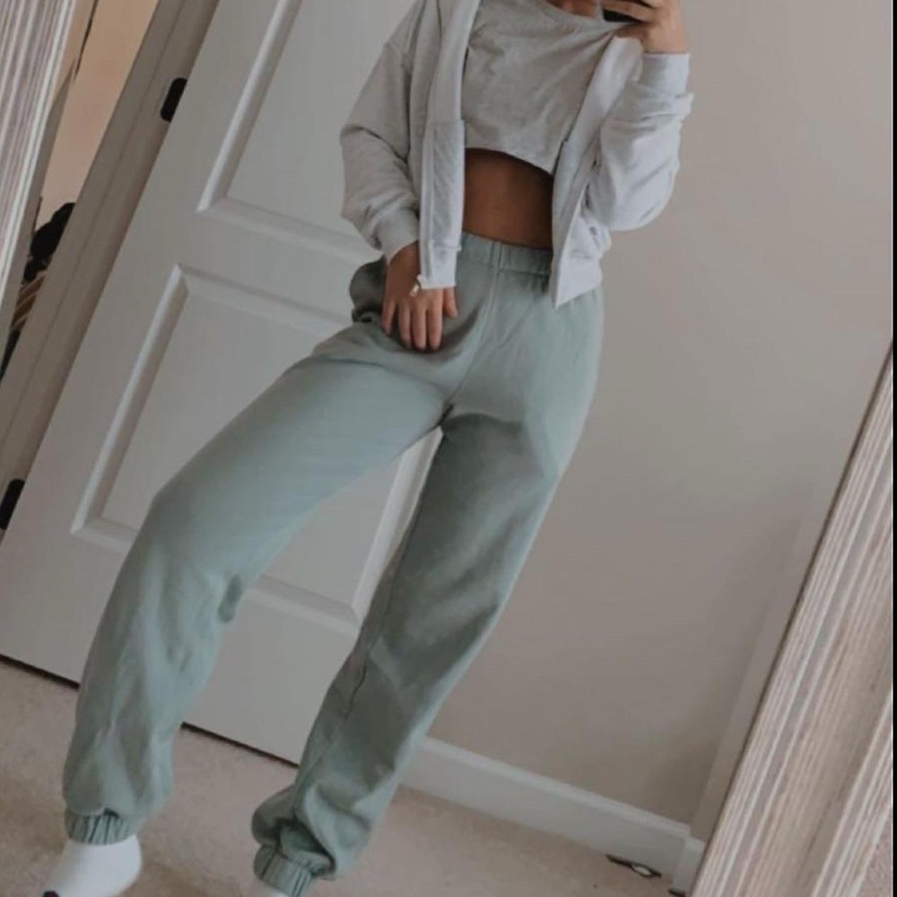 Brandy Melville John galt sweatpants